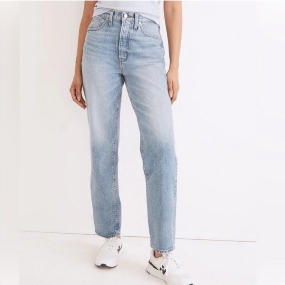 Madewell Women's Light Blue Straight Leg Jeans